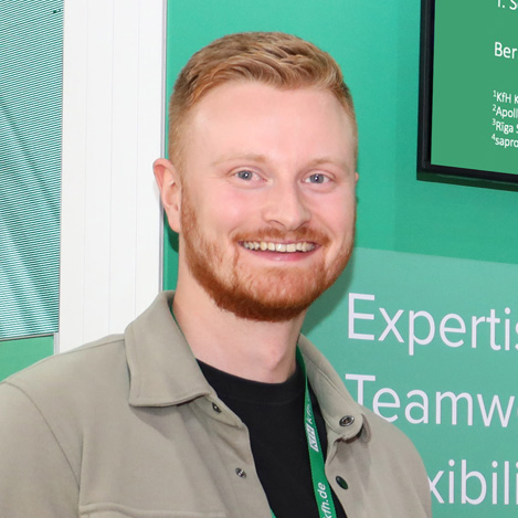 Porträtfoto Tomm Schulze APOLLON Absolvent